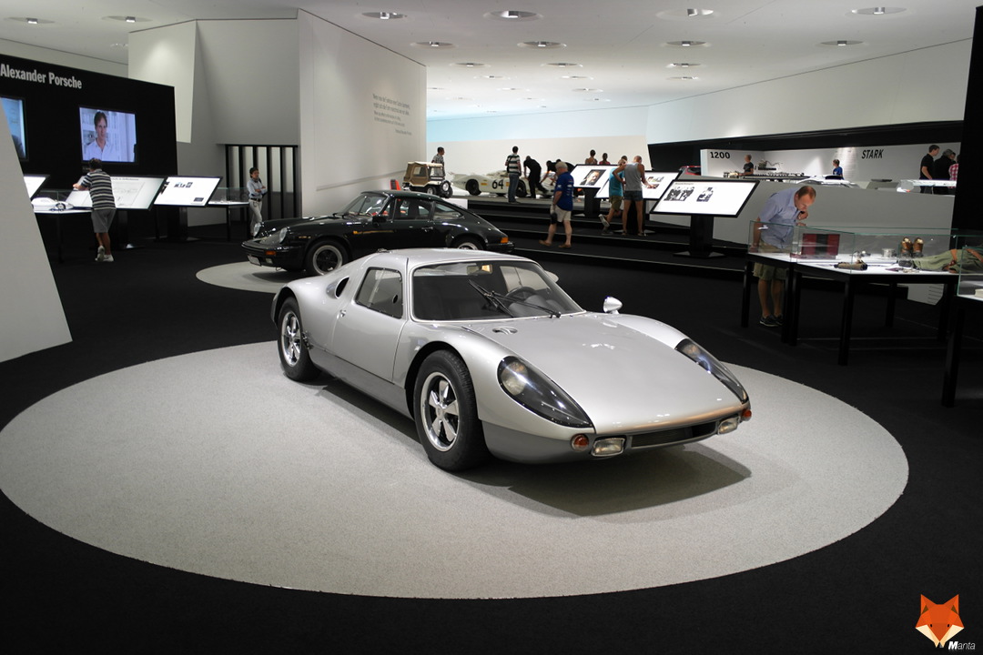 http://manta.abnihilo.org/images/PorscheMuseum/MuseeP07.JPG