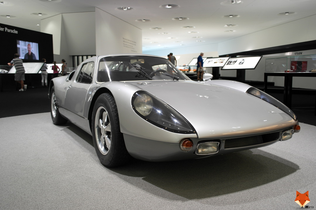 http://manta.abnihilo.org/images/PorscheMuseum/MuseeP08.JPG
