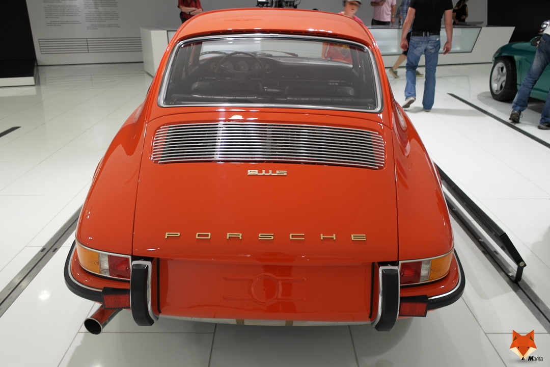 http://manta.abnihilo.org/images/PorscheMuseum/MuseeP24.JPG