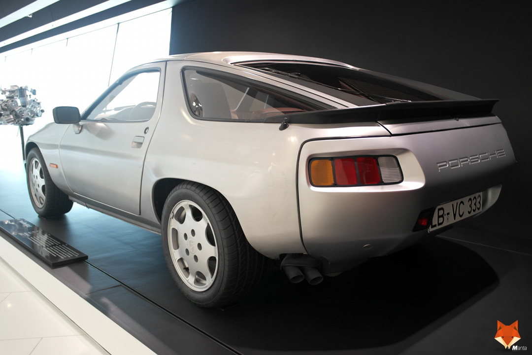 http://manta.abnihilo.org/images/PorscheMuseum/MuseeP39.JPG