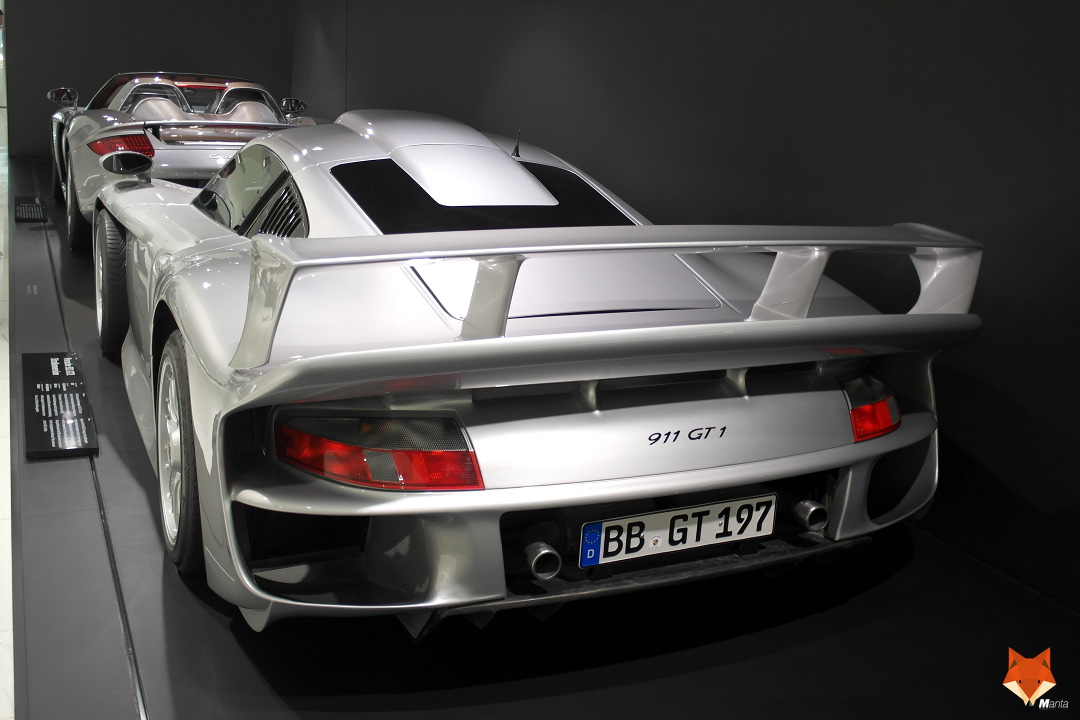 http://manta.abnihilo.org/images/PorscheMuseum/MuseeP47.JPG
