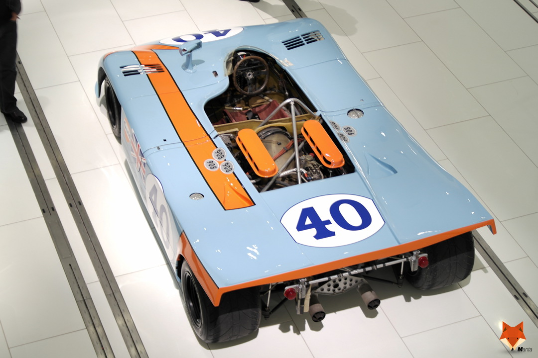 http://manta.abnihilo.org/images/PorscheMuseum/MuseeP55.JPG